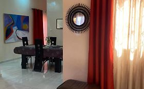 Maison Oceane A Zac Mbao